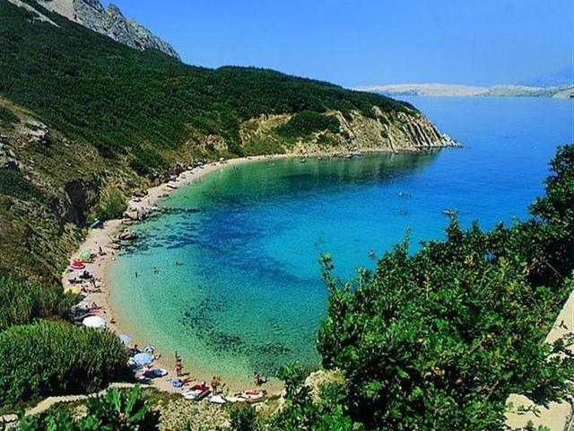 Spiaggia sull'isola di Pag