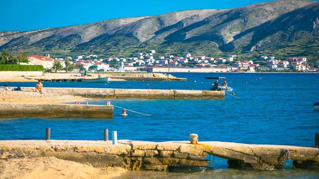 Plaža u blizini Apartmana Pag