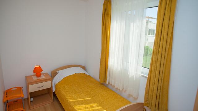 Apartman 4 – fotografija 2